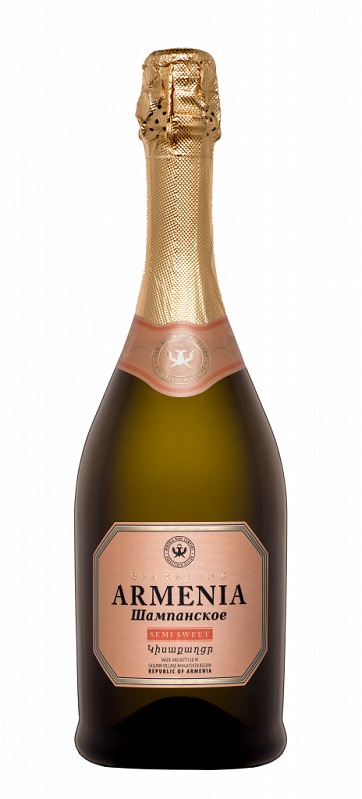 Šumivé víno polosladké Armenia 750ml